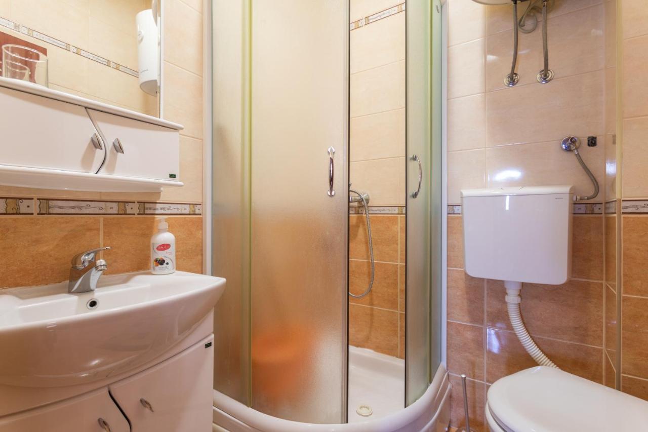 La Castagna Apartments Kotor Kültér fotó