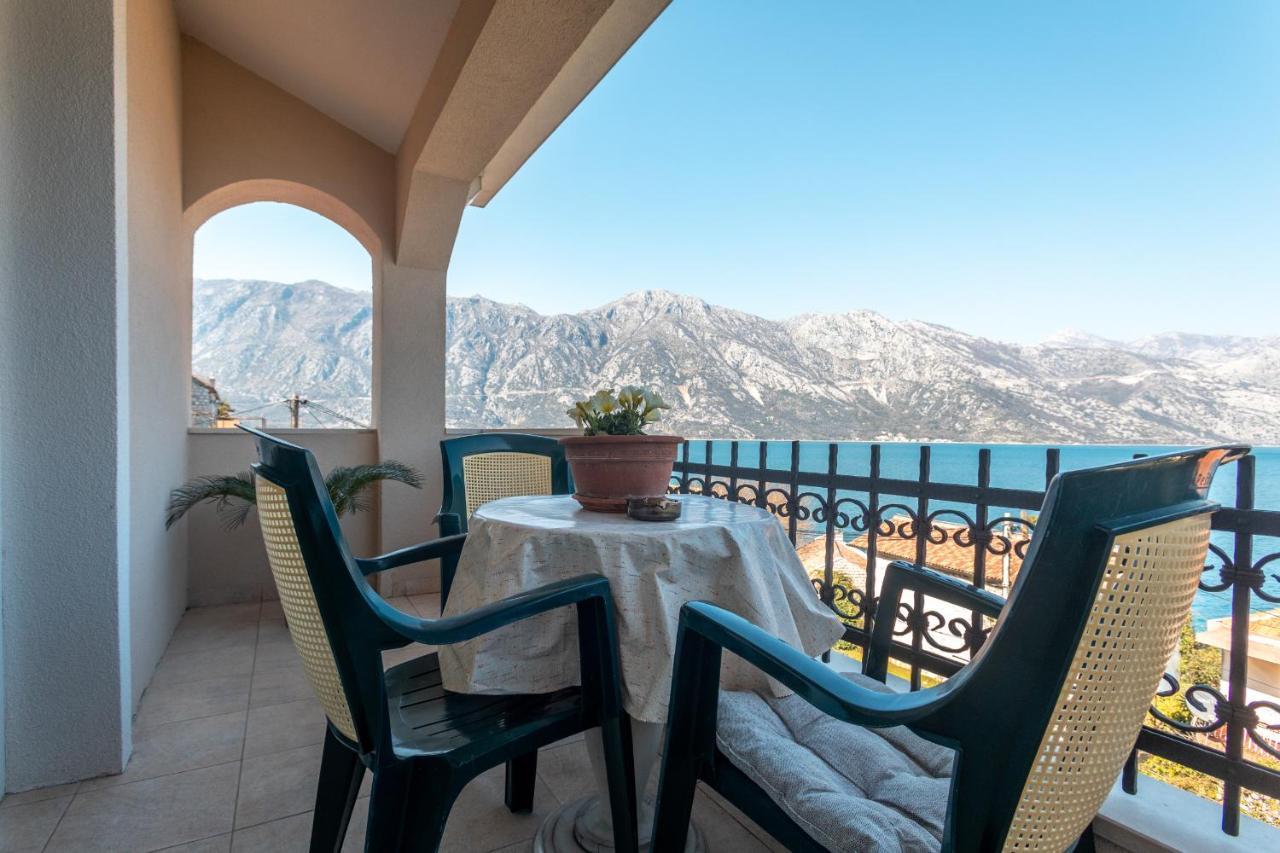 La Castagna Apartments Kotor Kültér fotó